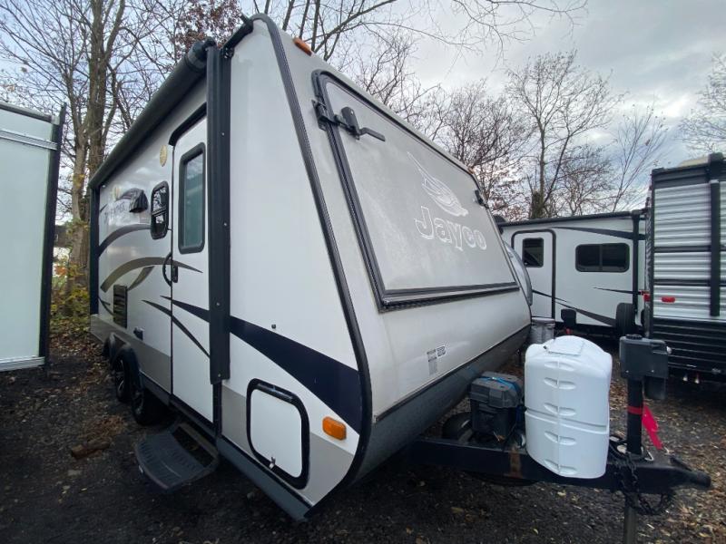 RV listing image