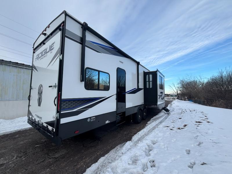 RV listing image