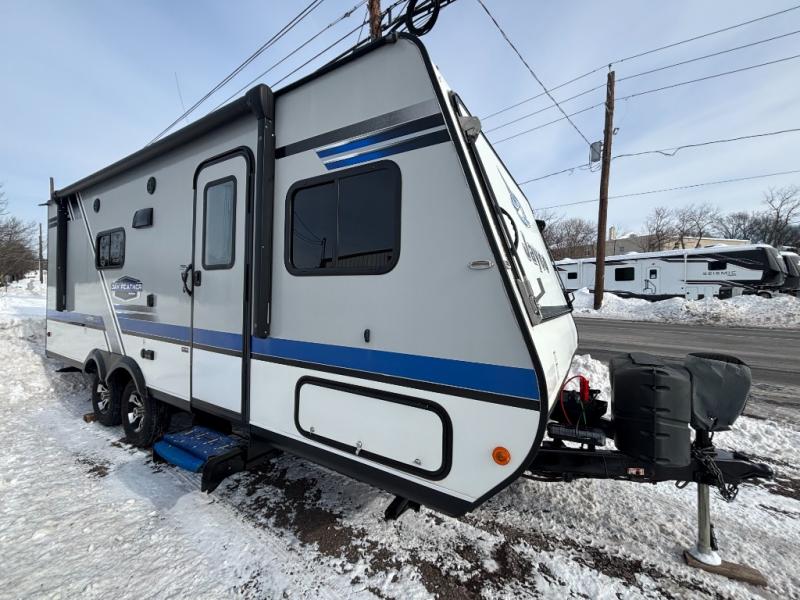 RV listing image