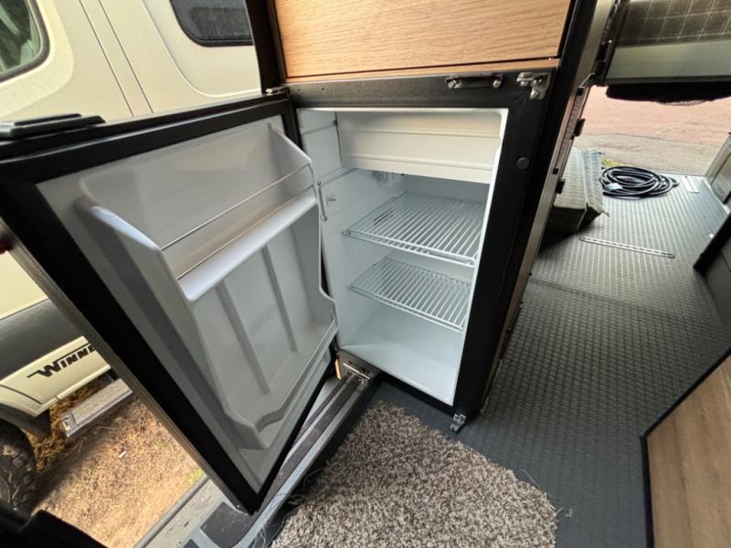 2025 Revel/44E/2025 image-25