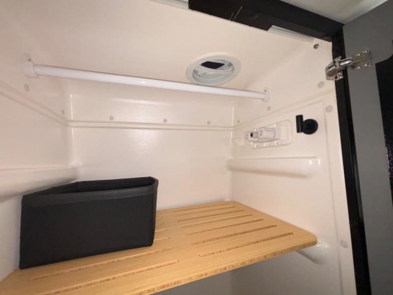 2025 Revel/44E/2025 image-32