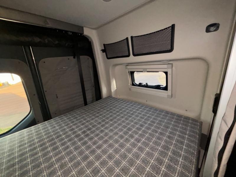 2025 Revel/44E/2025 image-36