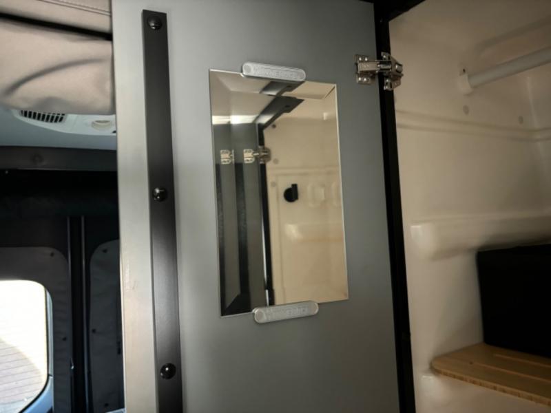 2025 Revel/44E/2025 image-33