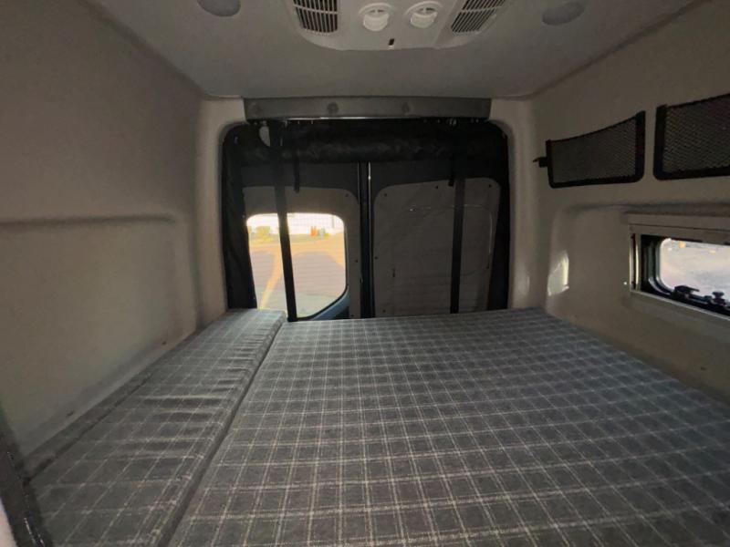 2025 Revel/44E/2025 image-37