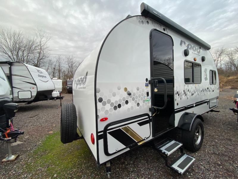 RV listing image