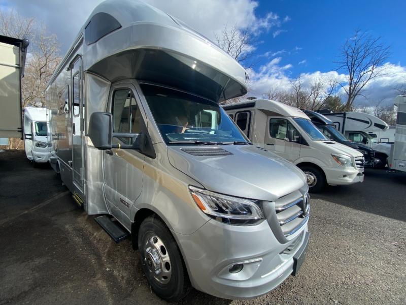 2025 Navion 24T/24T/2025 image-16