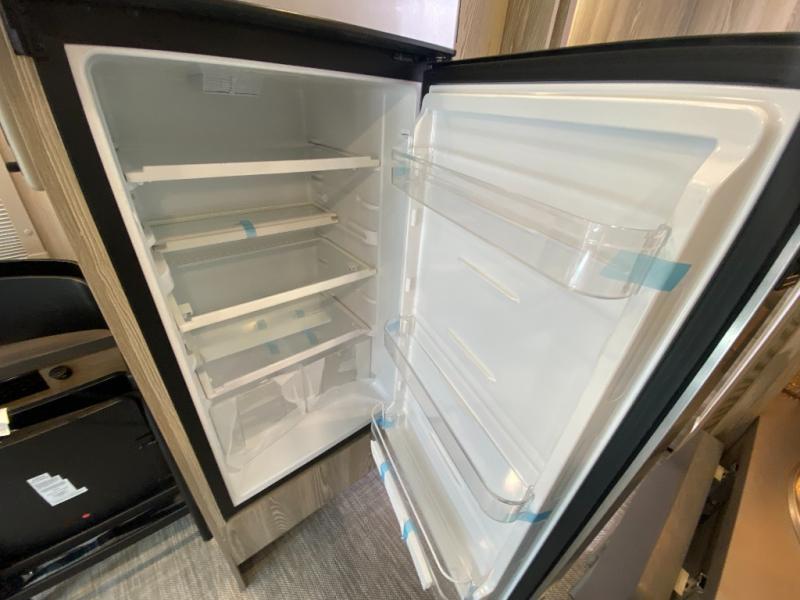 2025 Navion 24T/24T/2025 image-38