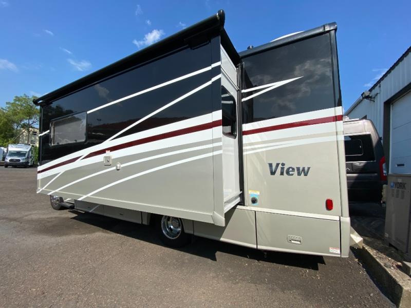 RV listing image