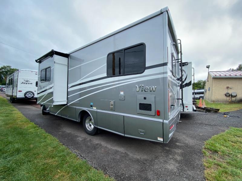 RV listing image
