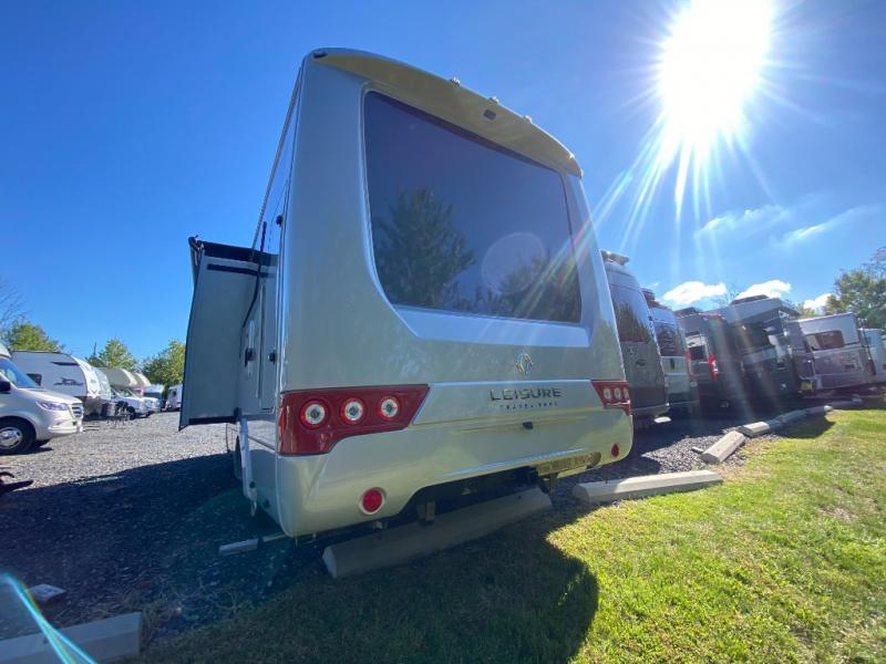 RV listing image