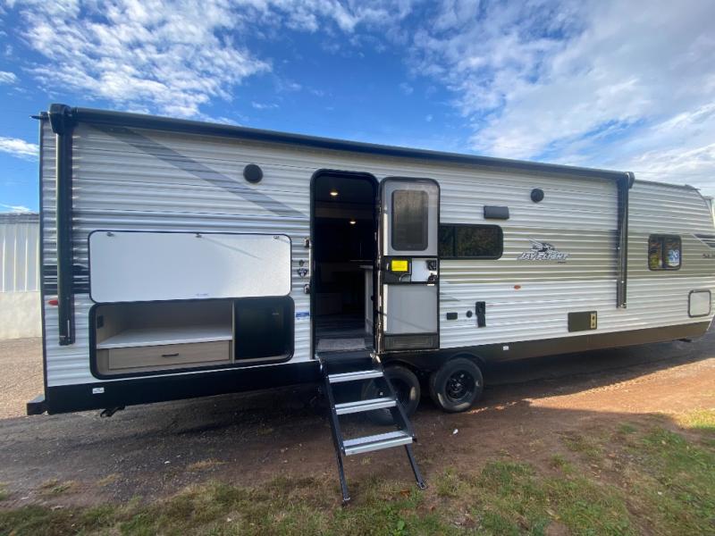 RV listing image