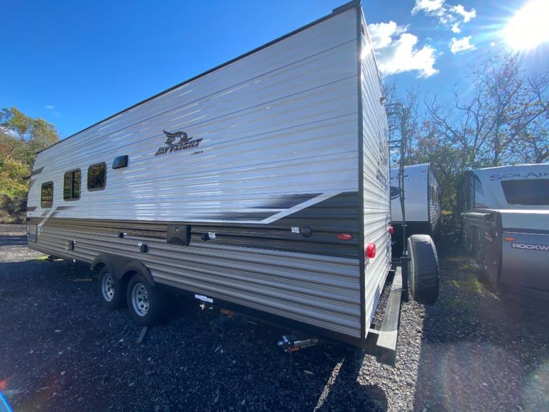RV listing image