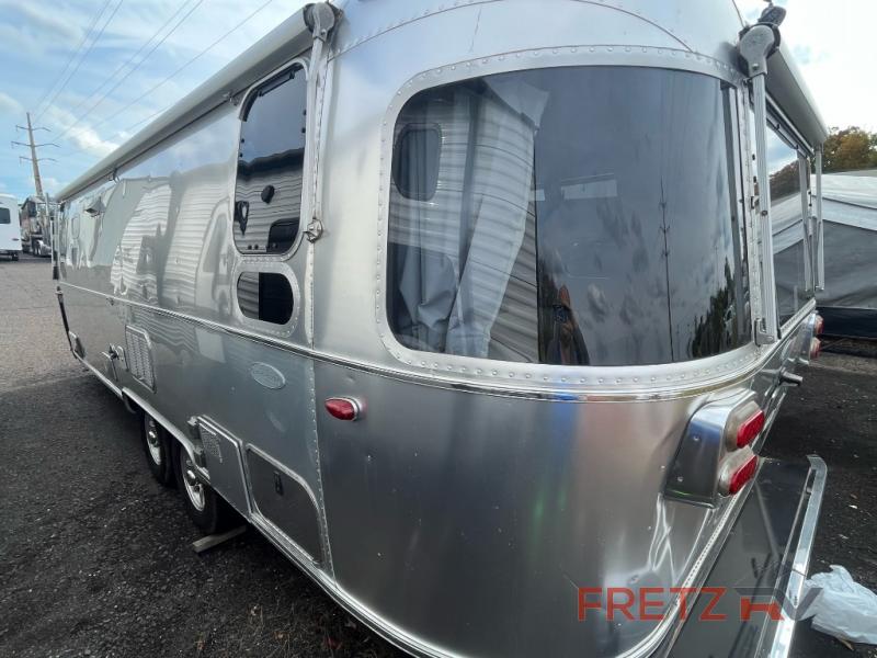 Used 2019 Airstream RV Flying Cloud 26RB Twin Travel Trailer at Fretz RV Souderton PA U21258