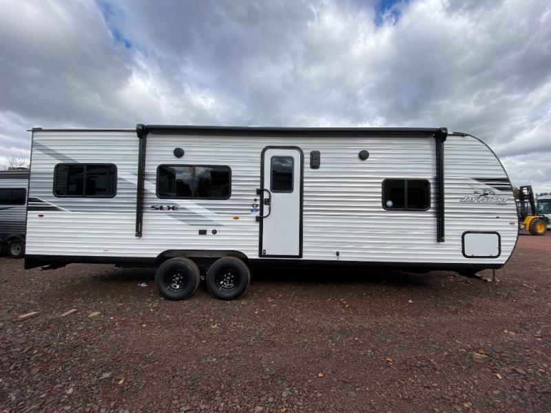 RV listing image
