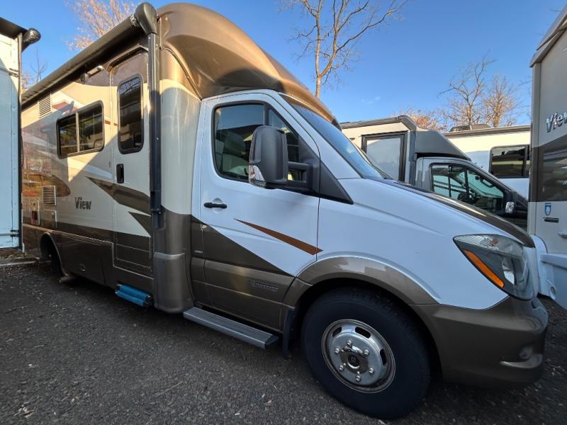 RV listing image