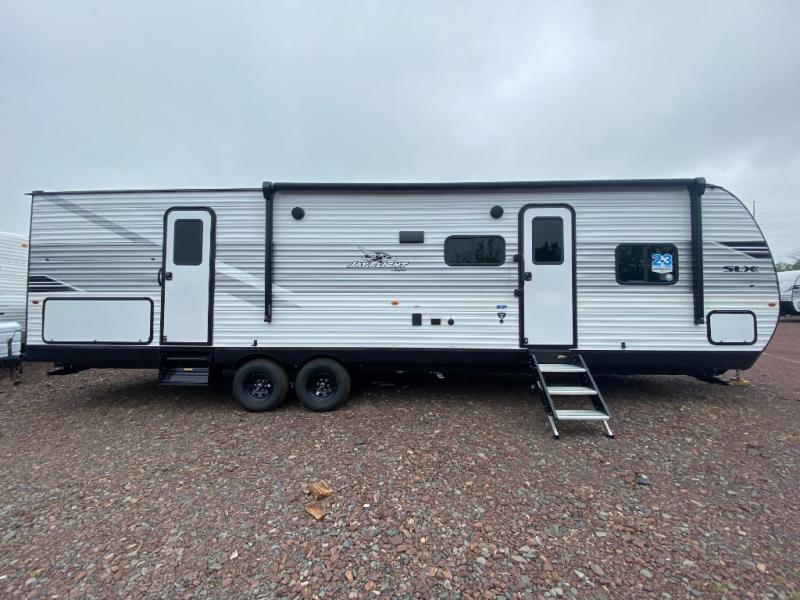 RV listing image