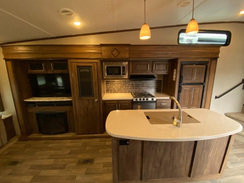 RV listing image