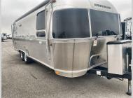 Used 2022 Airstream Flying Cloud 27FB image