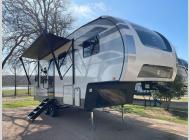 New 2024 Cruiser Essence E-25RK image