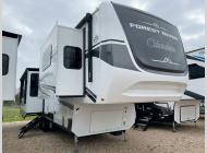 New 2025 Palomino Columbus 380RL image