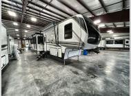Used 2023 Dutchmen RV Yukon 320RL image