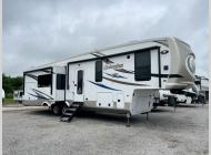 Used 2019 Palomino Columbus F366RL image