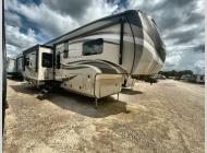 Used 2019 Jayco Pinnacle 32RLTS image