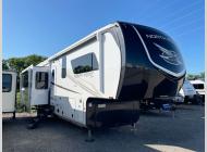 Used 2025 Jayco North Point 390CKDS image