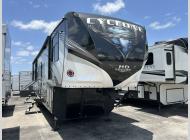 Used 2019 Heartland Cyclone 3713 image