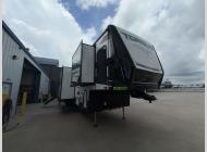 Used 2025 Heartland Torque 424 image