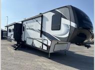 Used 2021 Dutchmen RV Yukon 399ML image