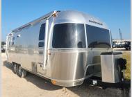 Used 2023 Airstream RV Globetrotter 25FB image