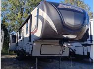Used 2017 Keystone RV Sprinter 353FWDEN image