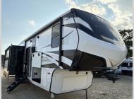 Used 2023 CrossRoads RV Cameo CE4041DB image