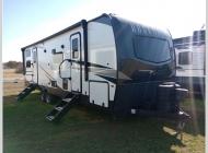 Used 2025 Forest River RV Rockwood Ultra Lite 2706BH image