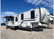 Used 2025 Forest River RV Wildwood Heritage Glen 375FAM image