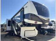 Used 2020 Heartland Bighorn 3375SS image