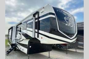 New 2024 DRV Luxury Suites FullHouse MX450 Photo