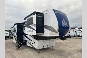 New 2024 Redwood RV Redwood 4200FL Photo