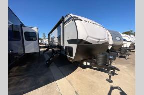 New 2025 Venture RV Stratus SR241VRK Photo