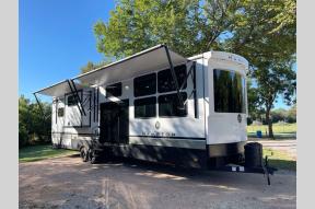 New 2025 CrossRoads RV Hampton 395BAM Photo