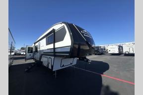 New 2024 EAST TO WEST Blackthorn 3300RD Photo