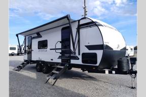 New 2025 Venture RV Stratus SR241VRK Photo