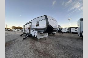 New 2025 CrossRoads RV Cruiser Aire CR32BH Photo