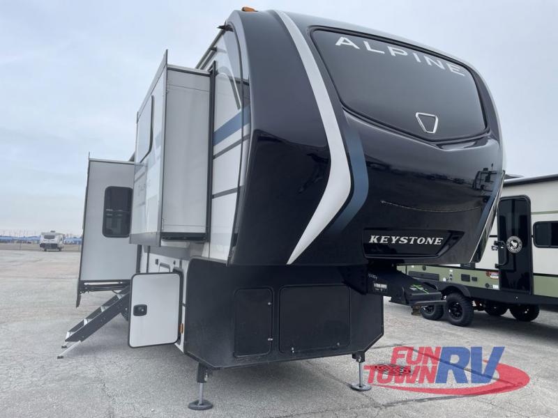 RV listing image