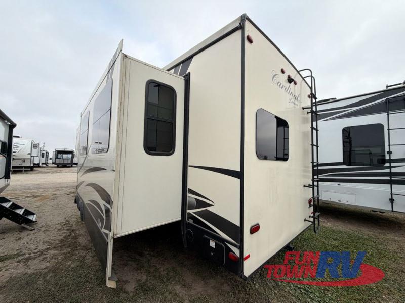 RV listing image