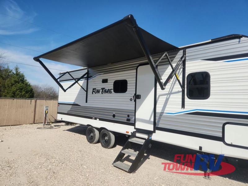 RV listing image