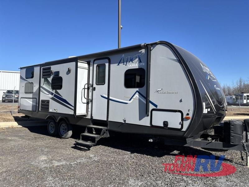 RV listing image