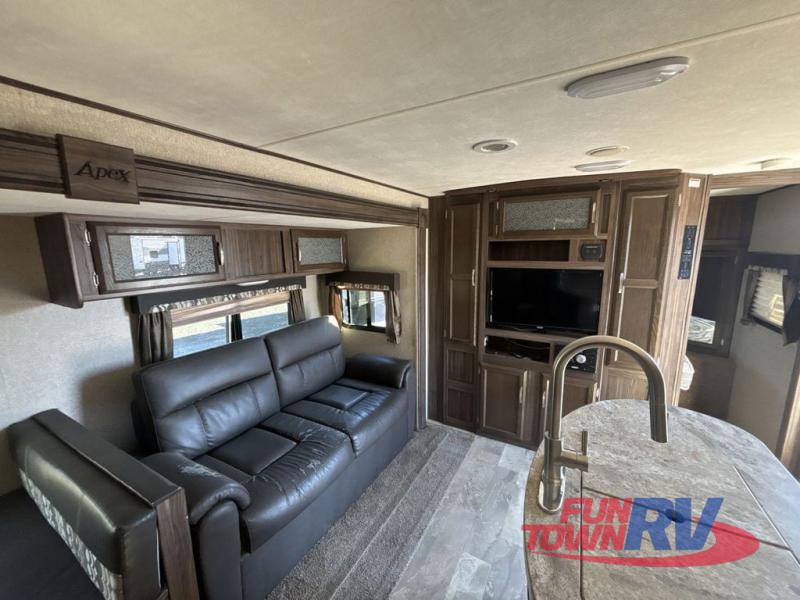 RV listing image