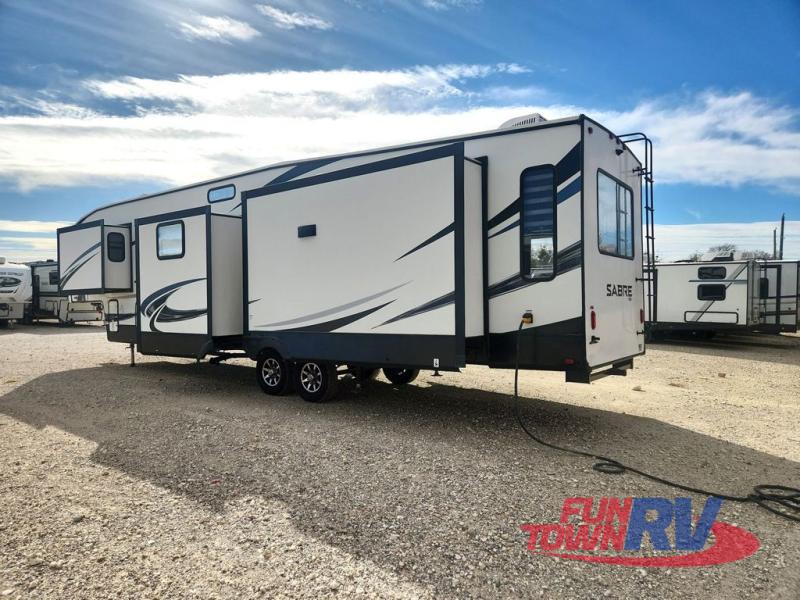 RV listing image